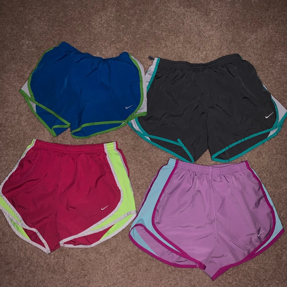 Girls Nike tempo shorts!!